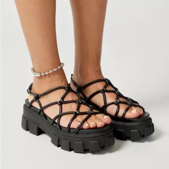 Circus NY By Sam Edelman Greyson Knotted Sandal black - Picture 1 of 9